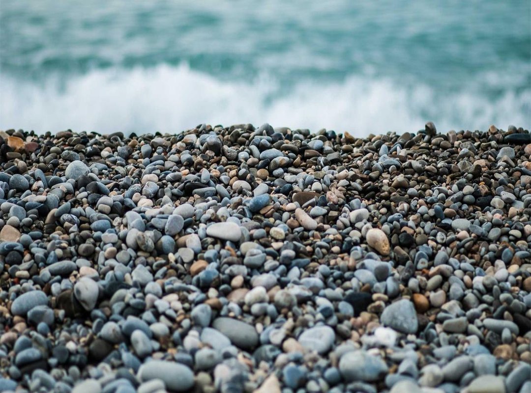 A Glimpse into Her Personal Life: Her Relationship with a Famous Partner